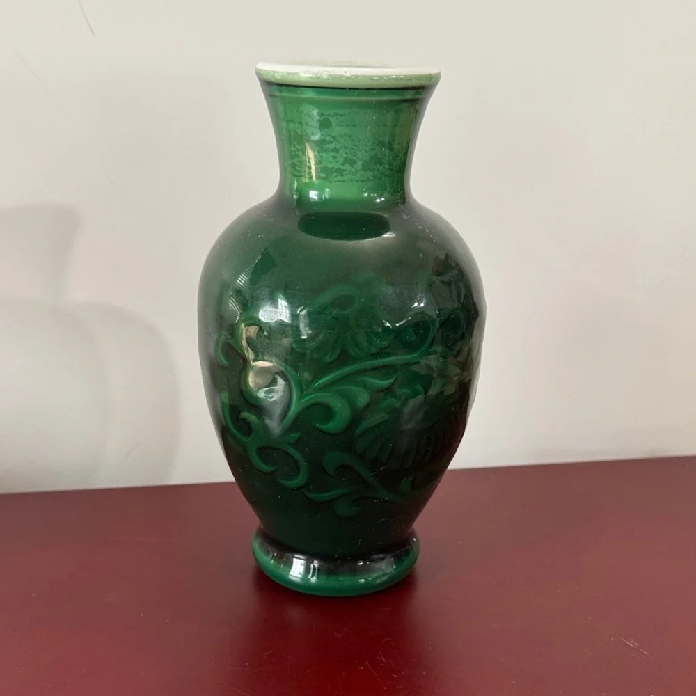 Vintage 1981 Avon Jade Green Glass Vase: Embossed Floral Scented Decor